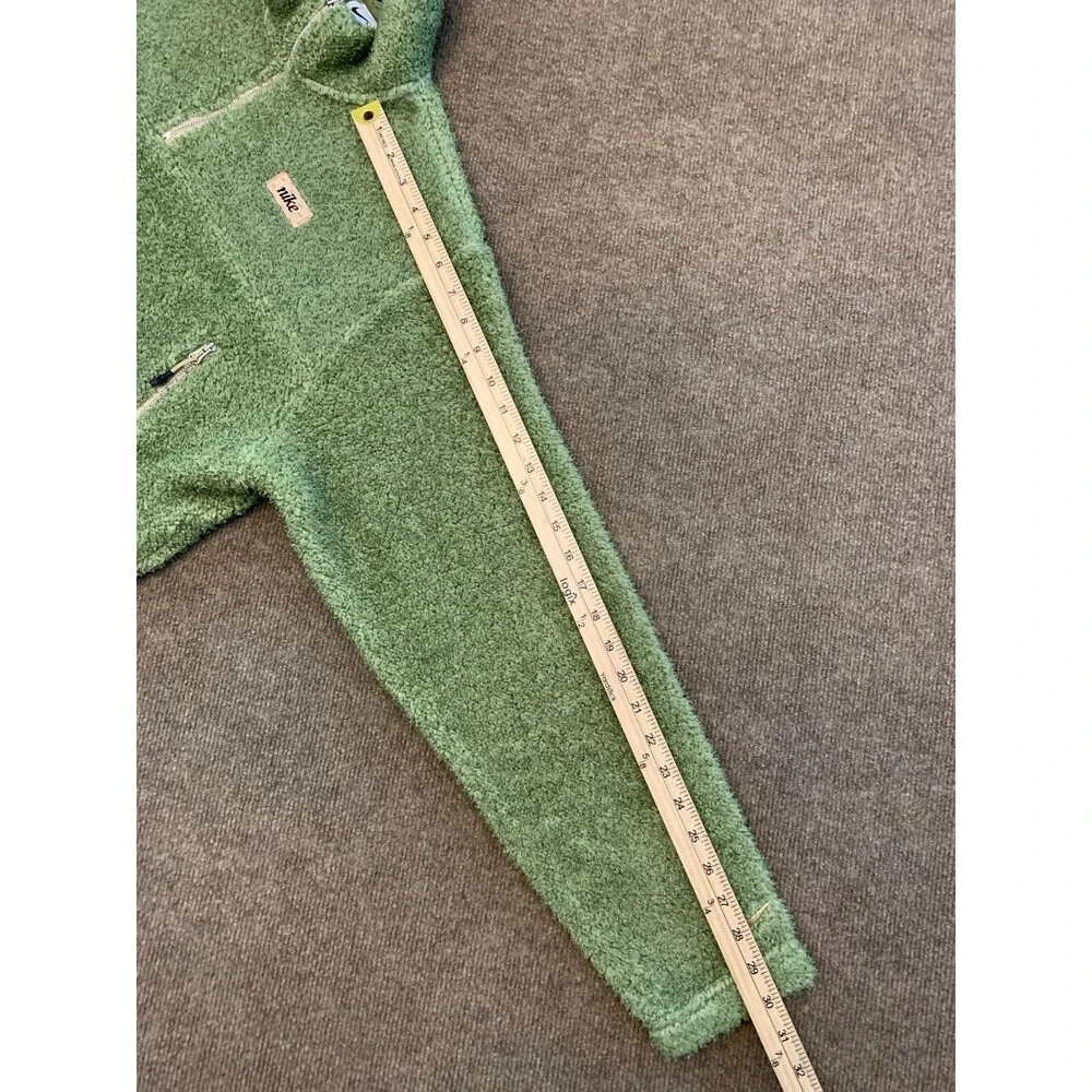 Nike Sweater Womens M Therma-Fit Sherpa Boucle Fleece 1/4 Zip Cropped Pullover